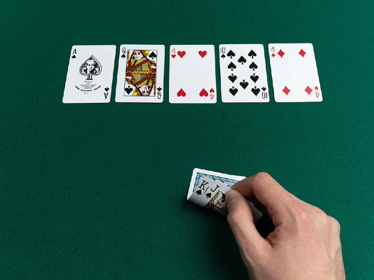 Ranking of Hands in Texas Hold'em Poker