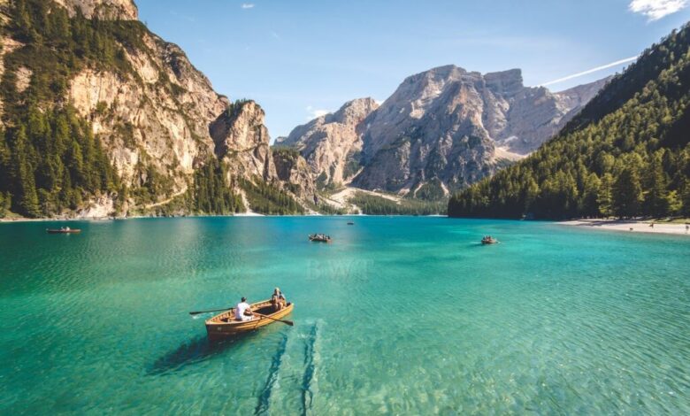 The Allure of Jetsetters: Navigating the World of Globe-Trotting