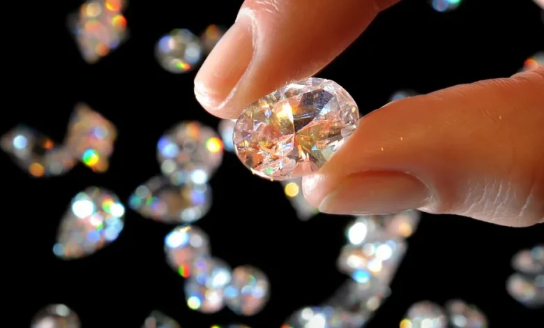 A Comprehensive Guide to the Process of Growing Diamonds in a Laboratory