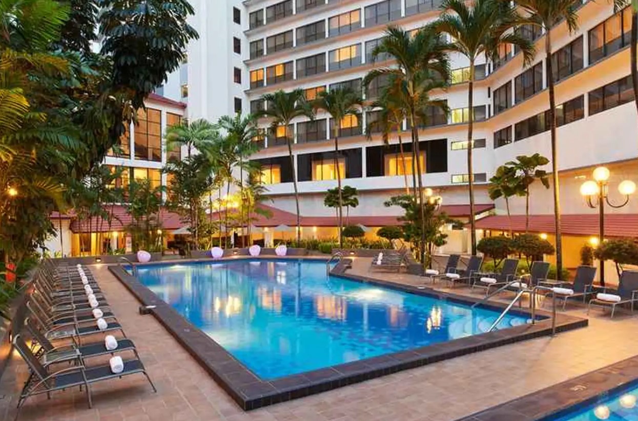 3 Essential Factors to Consider Before You Make a Booking in a Luxury Hotel in Singapore