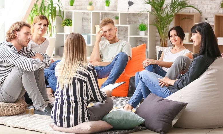 Understanding the Benefits of Group Therapy in Addiction Recovery