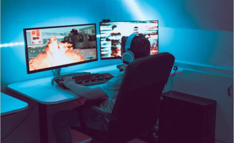 Online Games vs Offline Games: Key Differences
