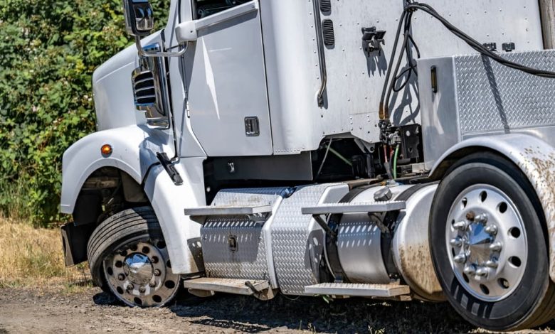 How Auto Accident Lawyers Near Me Assess FMCSA Compliance Issues