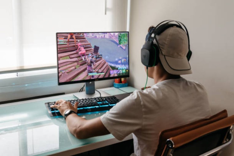 The Growth Of Online Gaming: Key Reasons Behind Its Popularity