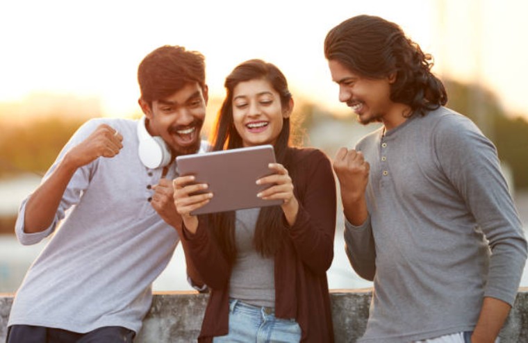 How Online Games Build Global Communities